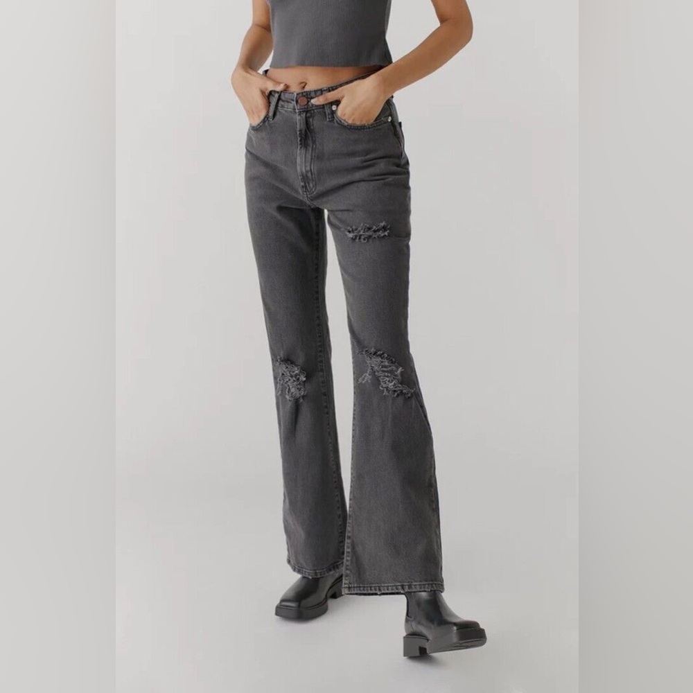 BDG High-Waisted Comfort Stretch Flare Jean in Black